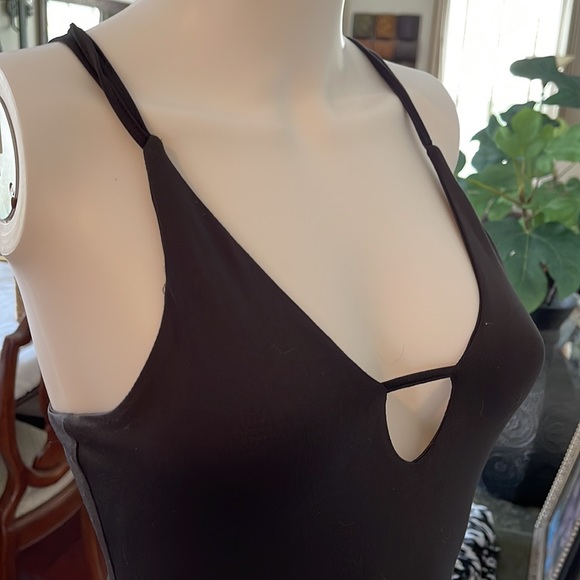 Bear Dance Strappy Black Open Back Dress - Picture 5 of 7